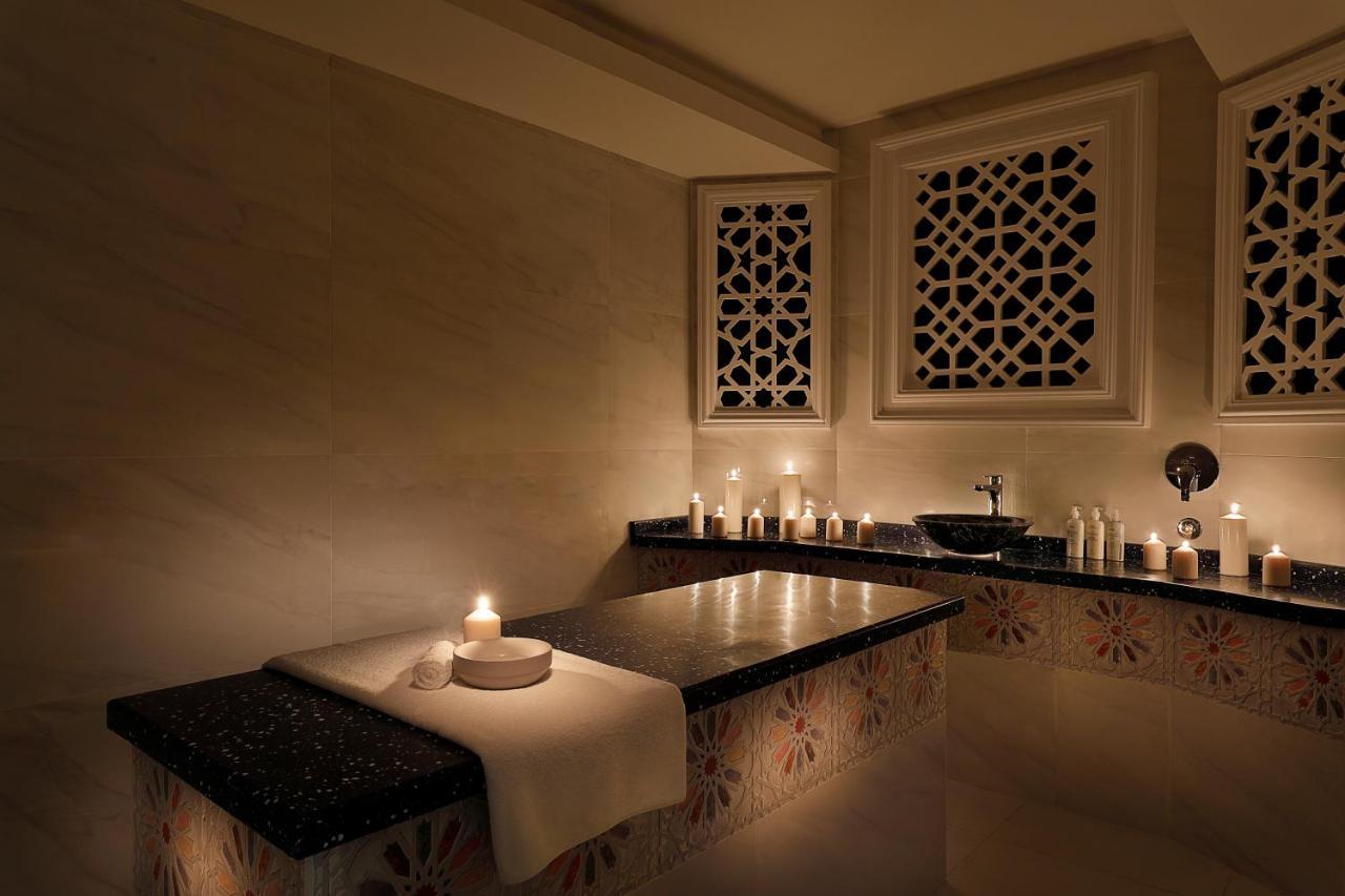 Hotel Voco Al Khobar By Ihg Exteriér fotografie The Royal Spa at The Royal Mirage