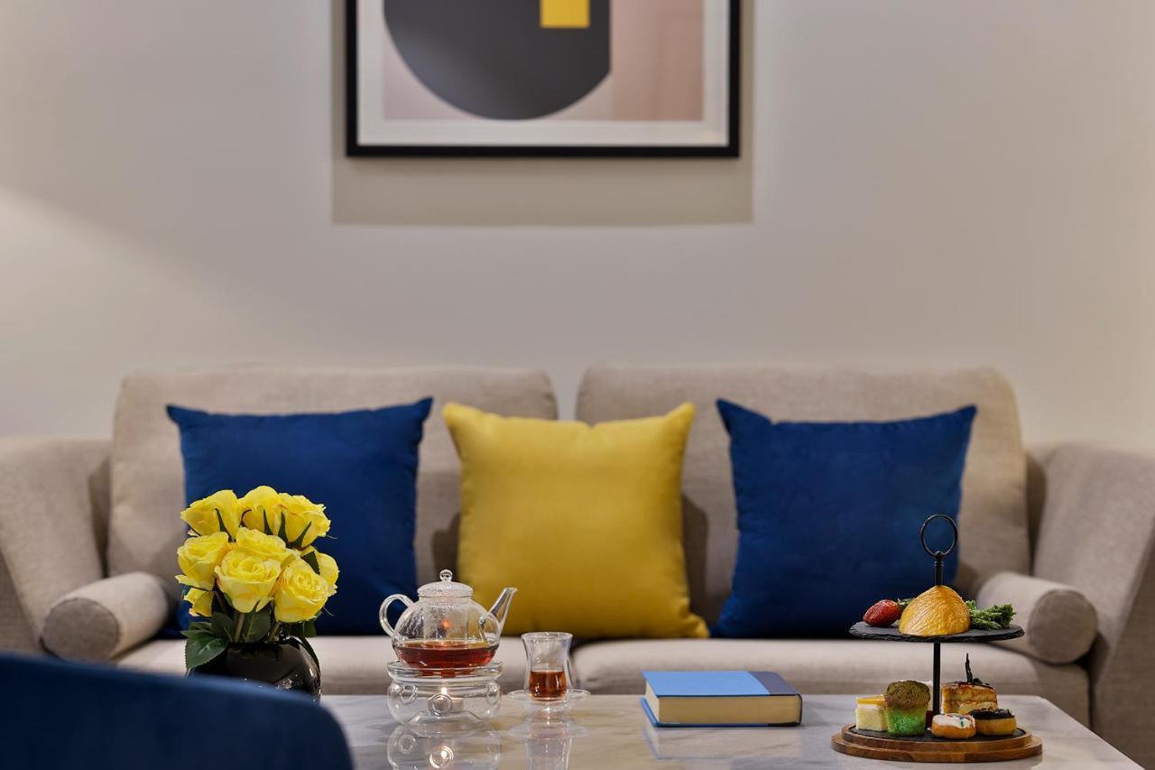 Hotel Voco Al Khobar By Ihg Exteriér fotografie A living room at the hotel