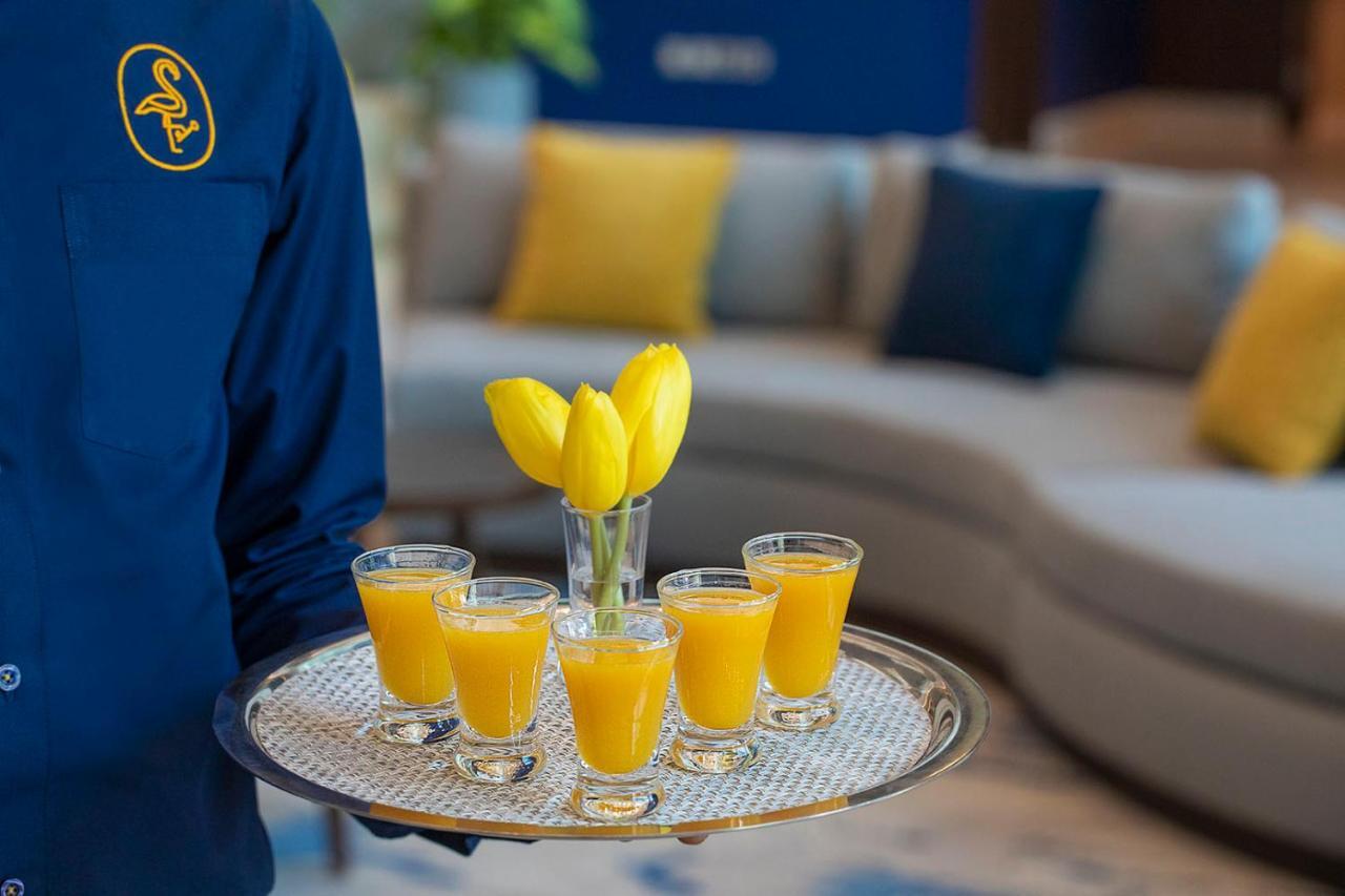 Hotel Voco Al Khobar By Ihg Exteriér fotografie A tray of orange juice