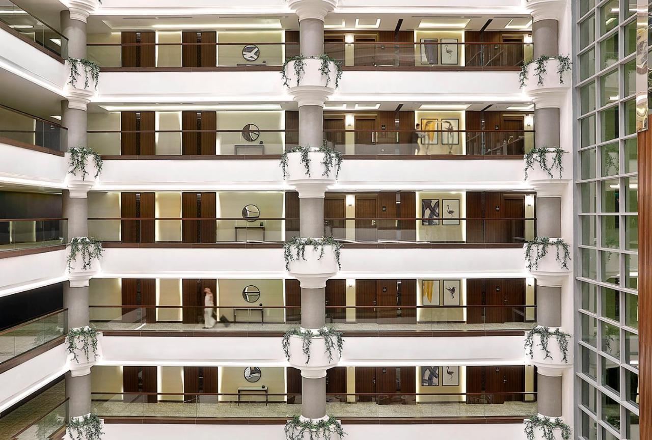 Hotel Voco Al Khobar By Ihg Exteriér fotografie The interior of the hotel