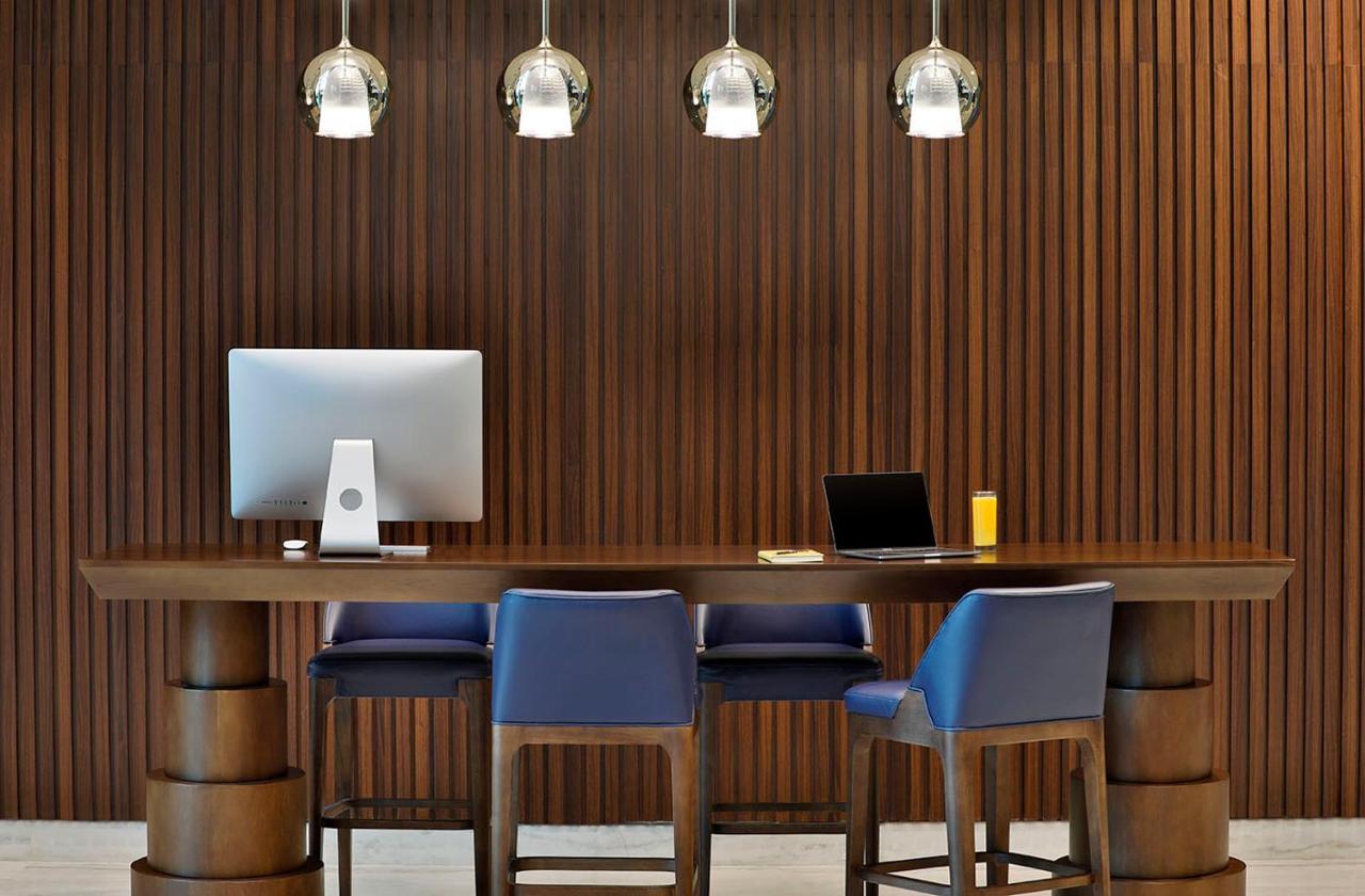 Hotel Voco Al Khobar By Ihg Exteriér fotografie Business Center