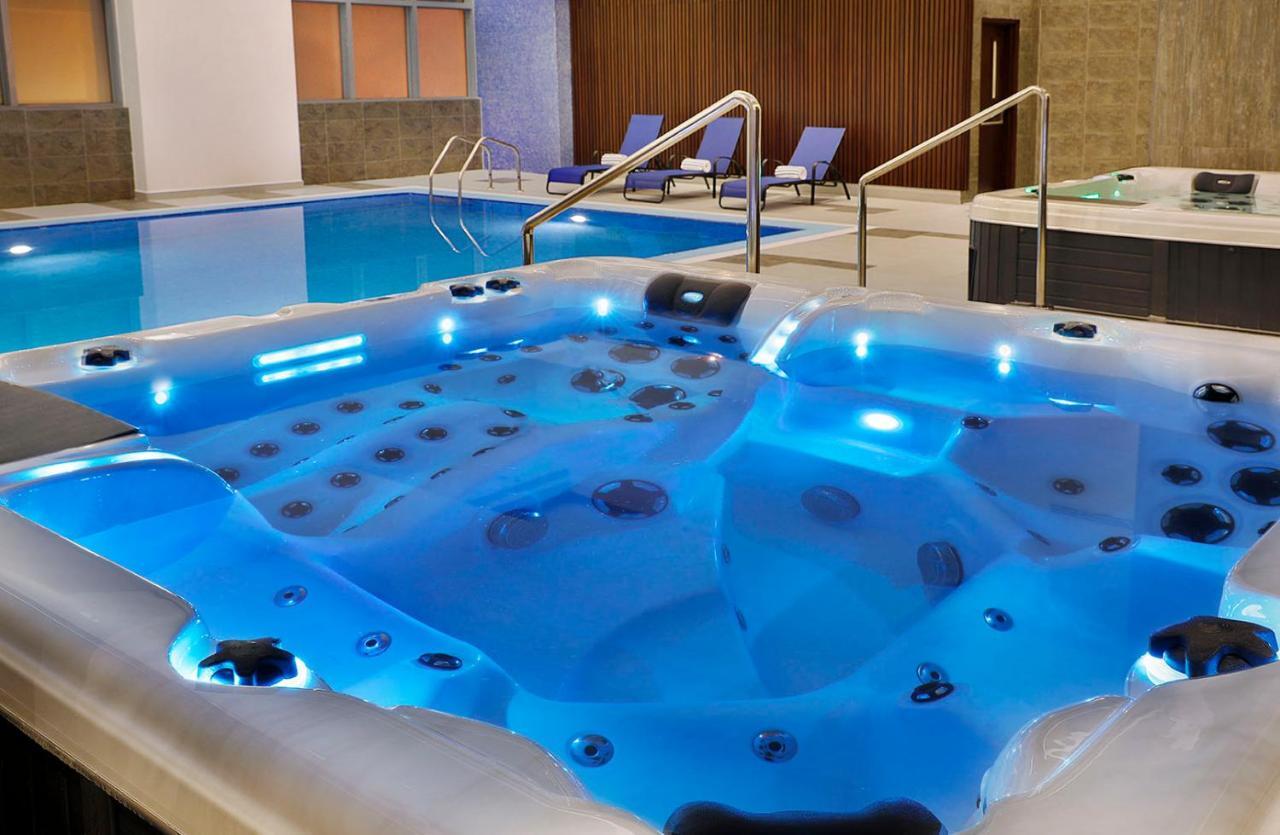 Hotel Voco Al Khobar By Ihg Exteriér fotografie A whirlpool